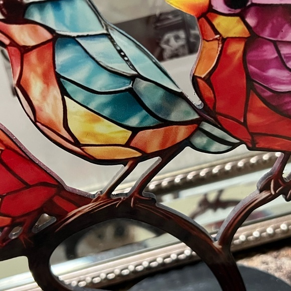 Stain acrylic bird on Branch. - Picture 10 of 11